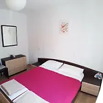 Butterfly - For Rest And Relaxation Apartman