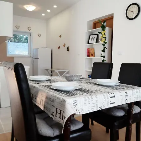 Apartman Butterfly - For Rest And Relaxation Split